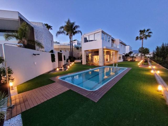 Casa chalet en Venta en La Alquería