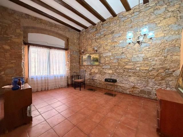 Casa chalet en Venta en La Bisbal d'Empordà