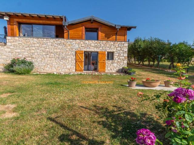 Casa chalet en Venta en La Cabanasse