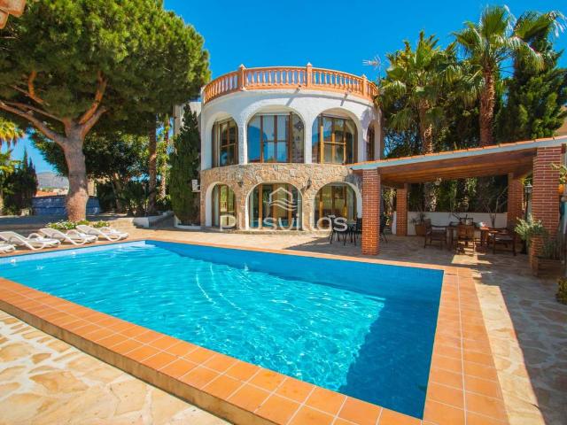 Casa chalet en Venta en La Caleta La Calalga Les Bassetes