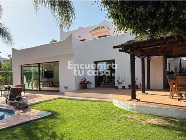 Casa chalet en Venta en La Carolina Guadalpín