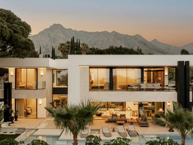 Casa chalet en Venta en La Carolina Guadalpín