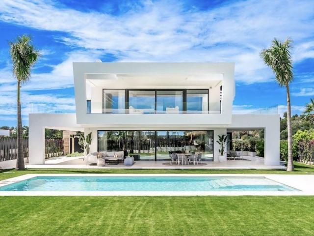 Casa chalet en Venta en La Carolina Guadalpín