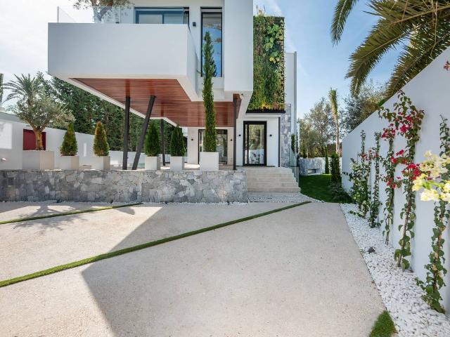 Casa chalet en Venta en La Carolina Guadalpín