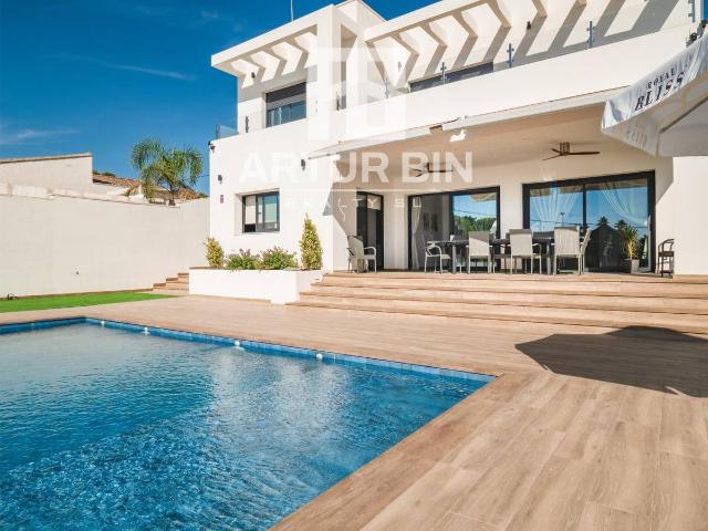 Casa chalet en Venta en La Conarda Montesano