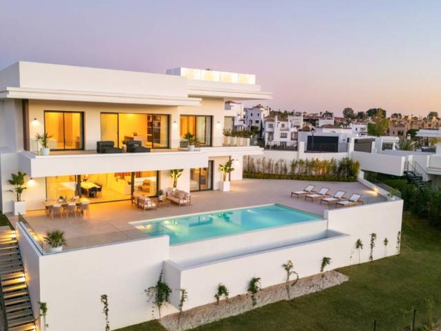 Casa chalet en Venta en La Concha Resina Golf