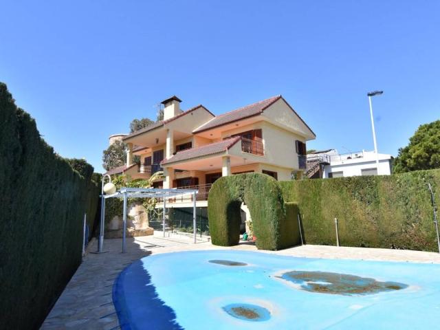 Casa chalet en Venta en La Cumbre Cuatro Plumas