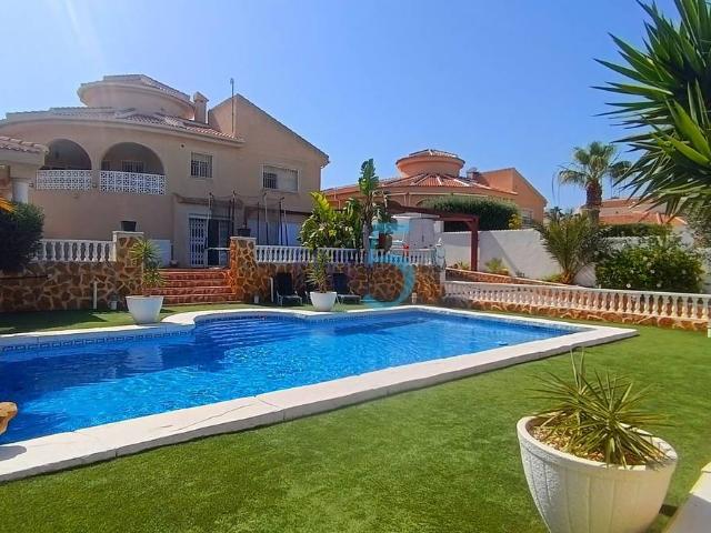Casa chalet en Venta en La Fiesta