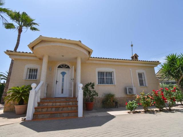 Casa chalet en Venta en La Foia Daimés Asprella