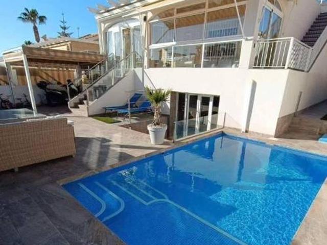 Casa chalet en Venta en La Florida