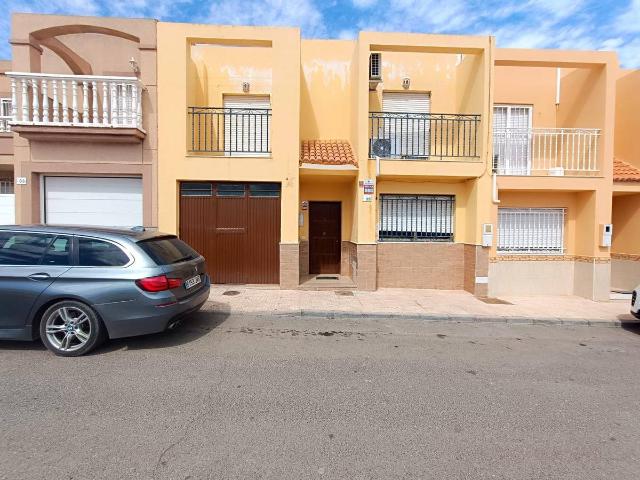 Casa chalet en Venta en La Gangosa