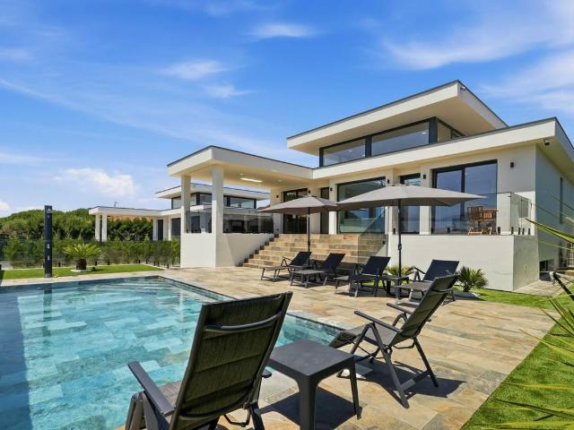 Casa chalet en Venta en La Goba