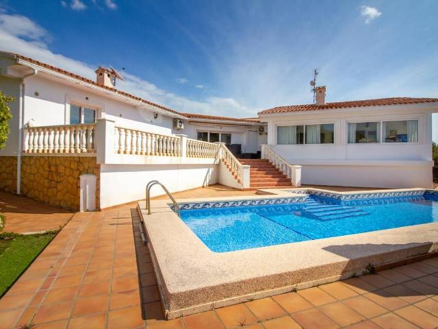 Casa chalet en Venta en La Nucia Pueblo