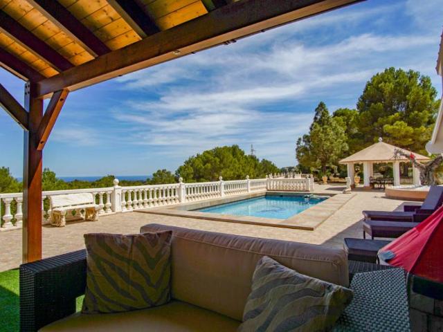 Casa chalet en Venta en La Nucia Pueblo