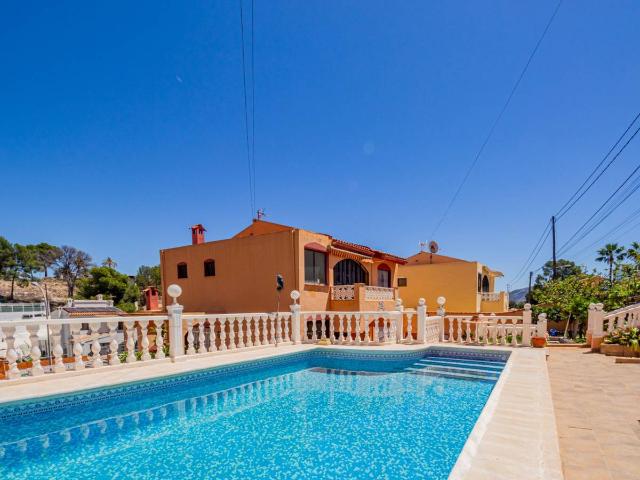 Casa chalet en Venta en La Nucia Pueblo