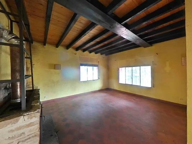 Casa chalet en Venta en La Pernía
