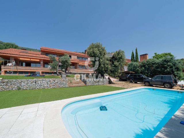 Casa chalet en Venta en La Pizarra
