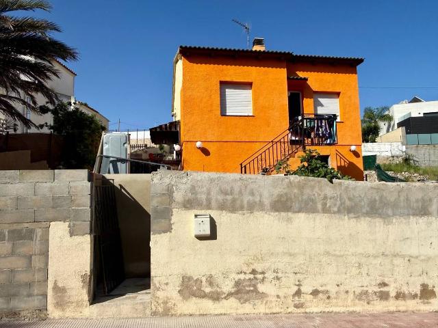 Casa chalet en Venta en La Pobla de Montornès