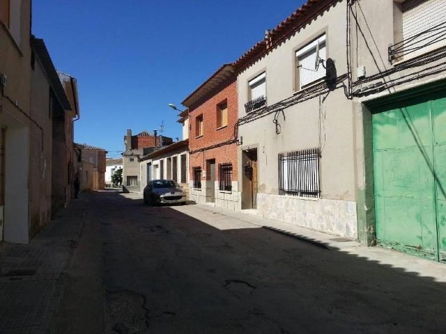 Casa chalet en Venta en La Puebla de Almoradiel
