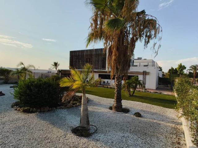 Casa chalet en Venta en La Quinta