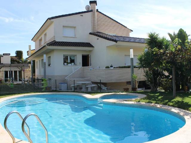 Casa chalet en Venta en La Renegà Torre Bellver Les Platgetes
