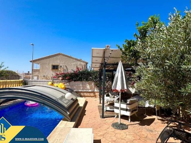 Casa chalet en Venta en La Regia
