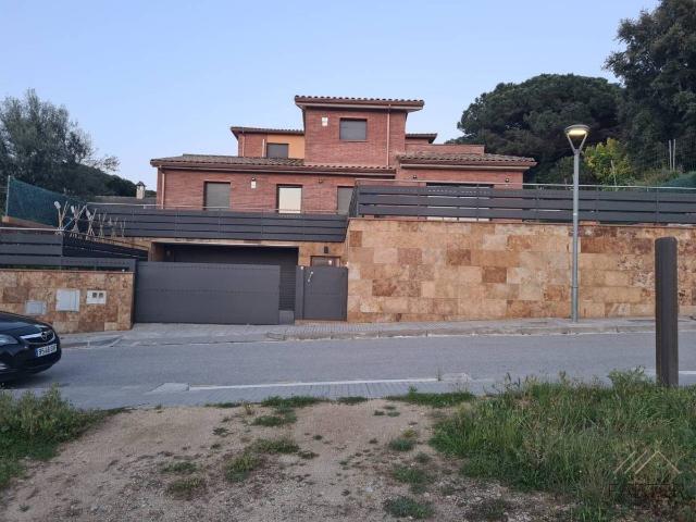 Casa chalet en Venta en La Roca del Vallès