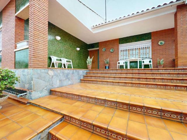 Casa chalet en Venta en La Roureda