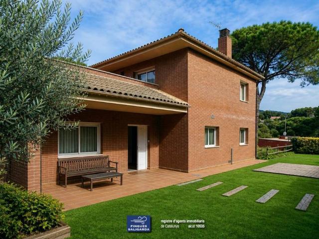 Casa chalet en Venta en L'Ametlla del Vallès