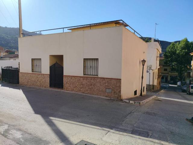 Casa chalet en Venta en Lanjarón