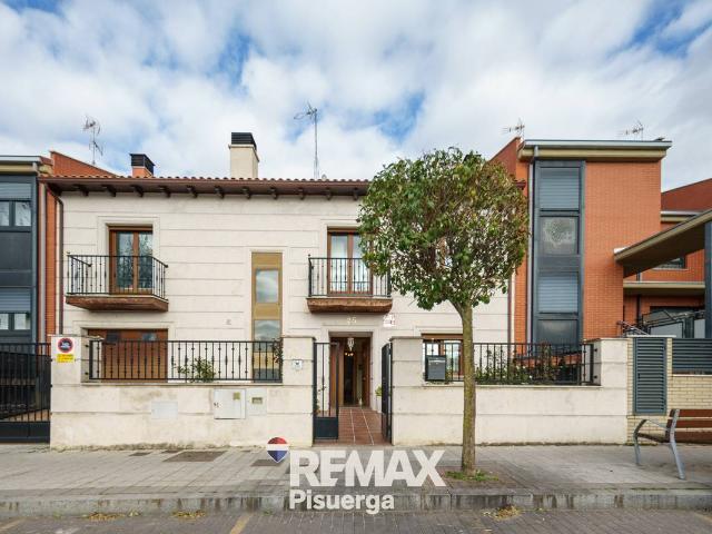 Casa chalet en Venta en Laguna de Duero