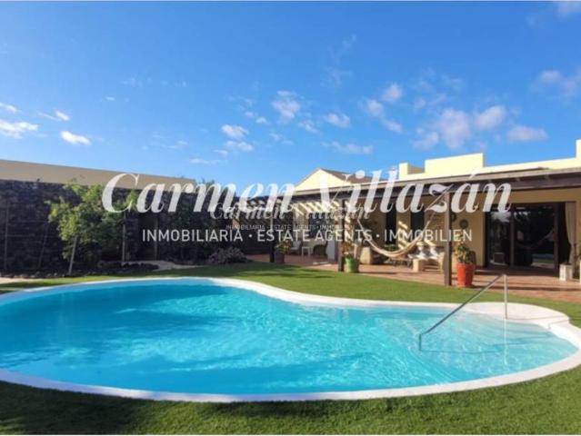 Casa chalet en Venta en Lajares