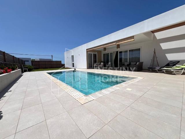 Casa chalet en Venta en Lajares