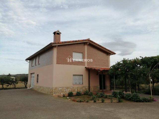 Casa chalet en Venta en Lardero