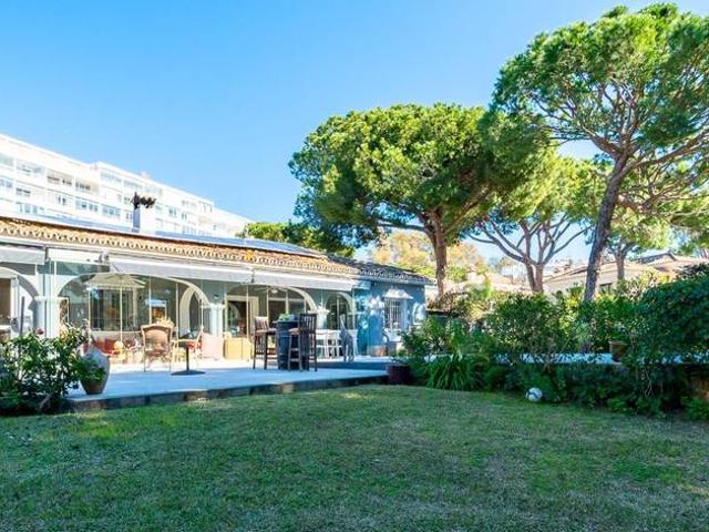 Casa chalet en Venta en Las Chapas Alicate Playa