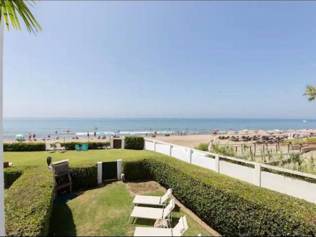 Casa chalet en Venta en Las Chapas Alicate Playa