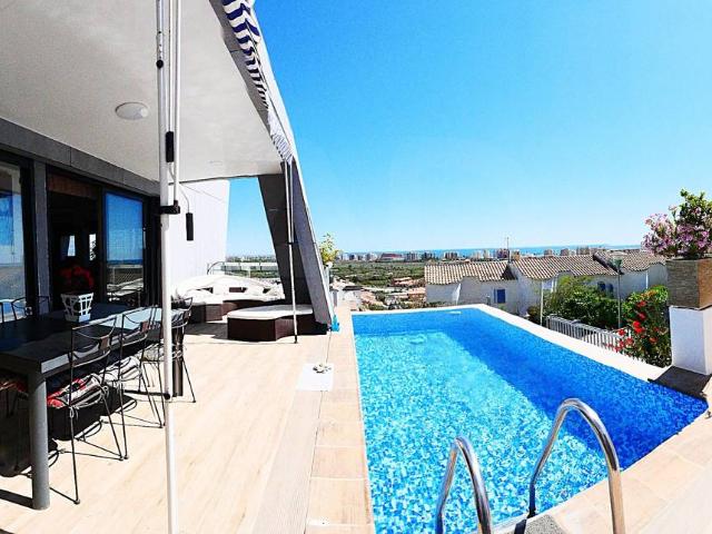Casa chalet en Venta en Las Atalayas Urmi Cerro de Mar