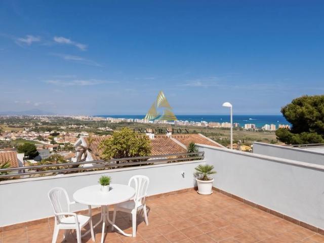 Casa chalet en Venta en Las Atalayas Urmi Cerro de Mar