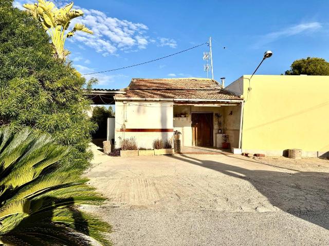 Casa chalet en Venta en Las Bayas