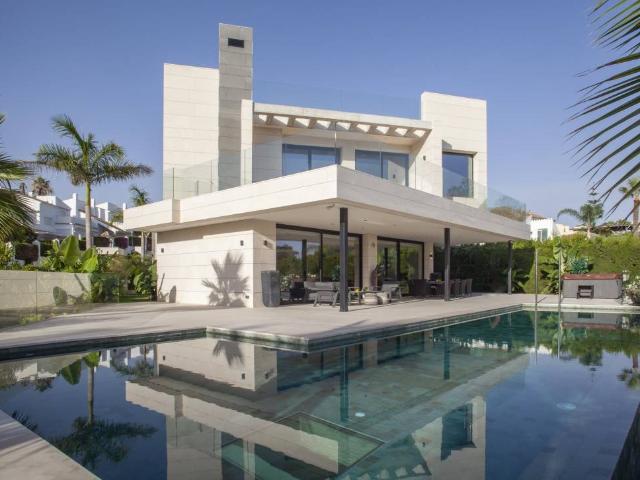 Casa chalet en Venta en Las Brisas