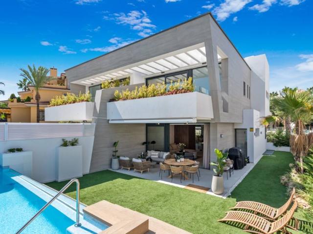 Casa chalet en Venta en Las Brisas