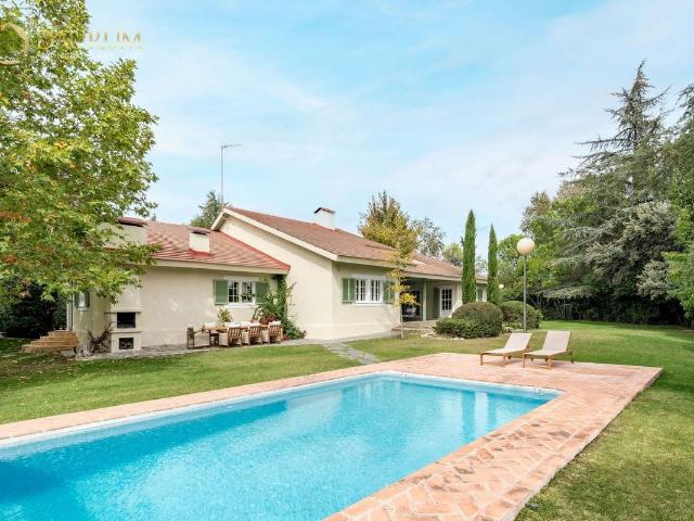 Casa chalet en Venta en Las Lomas