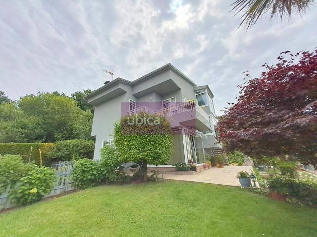 Casa chalet en Venta en Lavadores