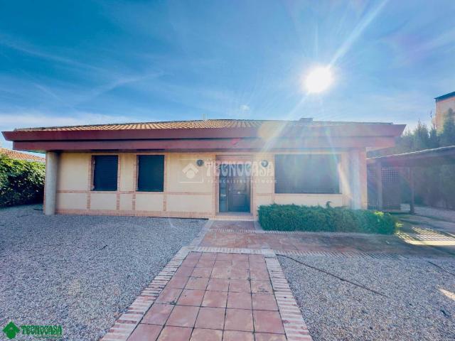 Casa chalet en Venta en Layos