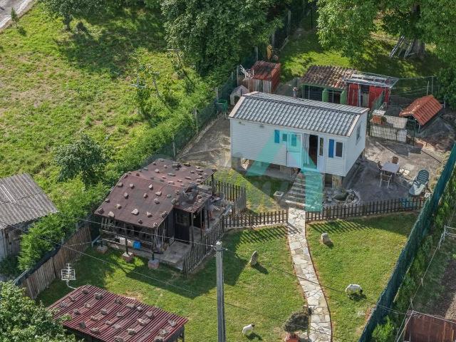Casa chalet en Venta en Leorio