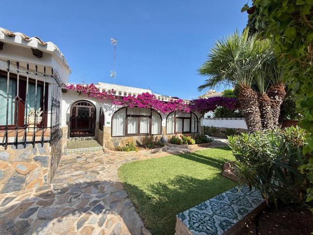 Casa chalet en Venta en Les Bovetes La Felicidad