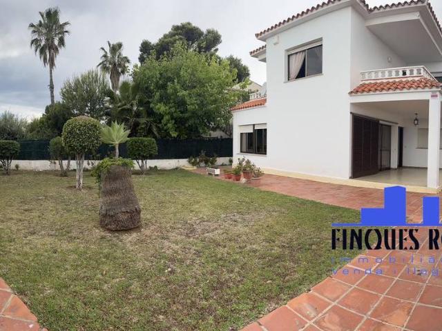 Casa chalet en Venta en Les Salines