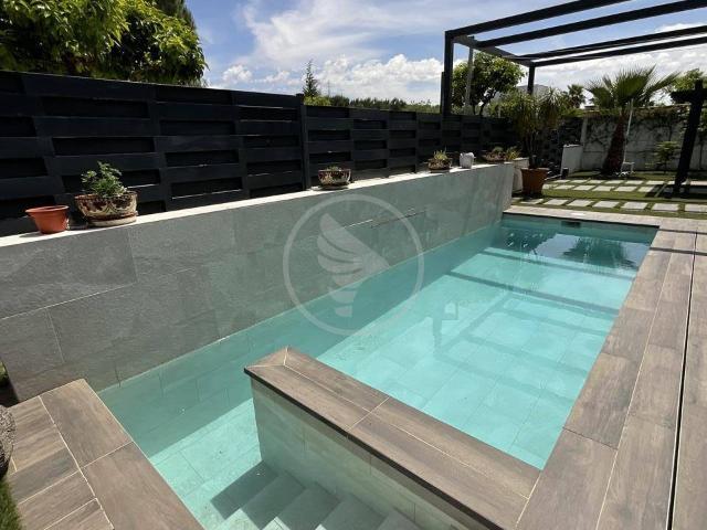 Casa chalet en Venta en Linarejos
