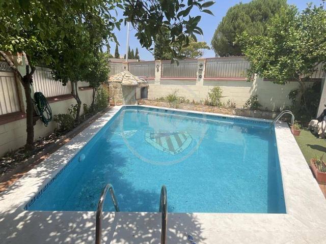 Casa chalet en Venta en Linarejos