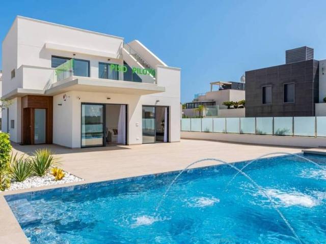 Casa chalet en Venta en Lomas de Campoamor Las Ramblas